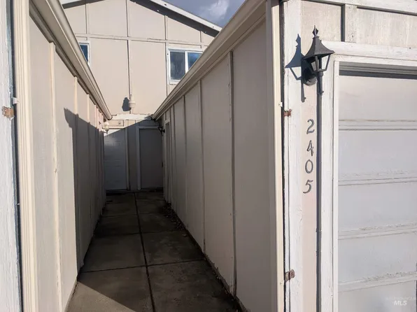 2405 Cherry St, Caldwell, ID 83605