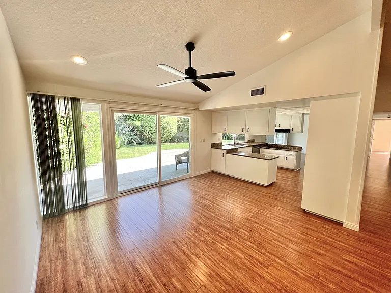 11332 Donovan Rd — Photo 4