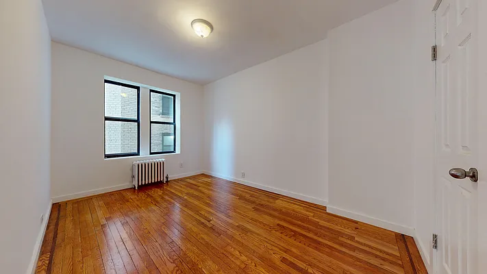 Rented by Bond New York | media 5