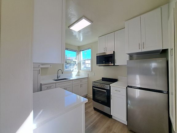 4th image of 1727 N Glenoaks Blvd #1727