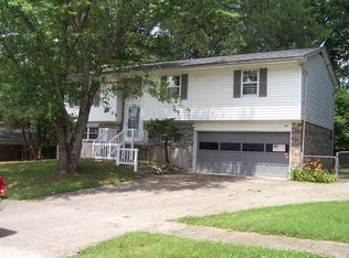 267 Indiana Trl, Radcliff, KY 40160