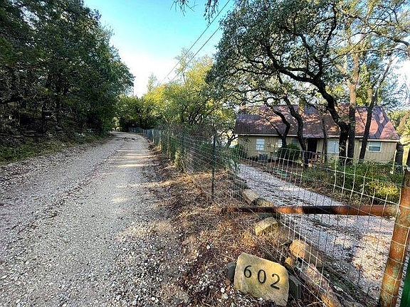 2nd image of 602 sycamore