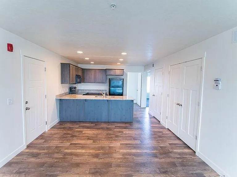 533 S 850 E — Photo 26