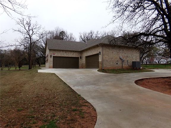 4th image of 4009 Randels Way