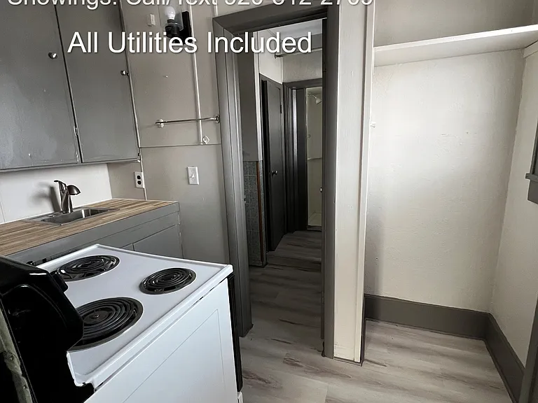 100 E Merrill Ave #4 — Photo 4