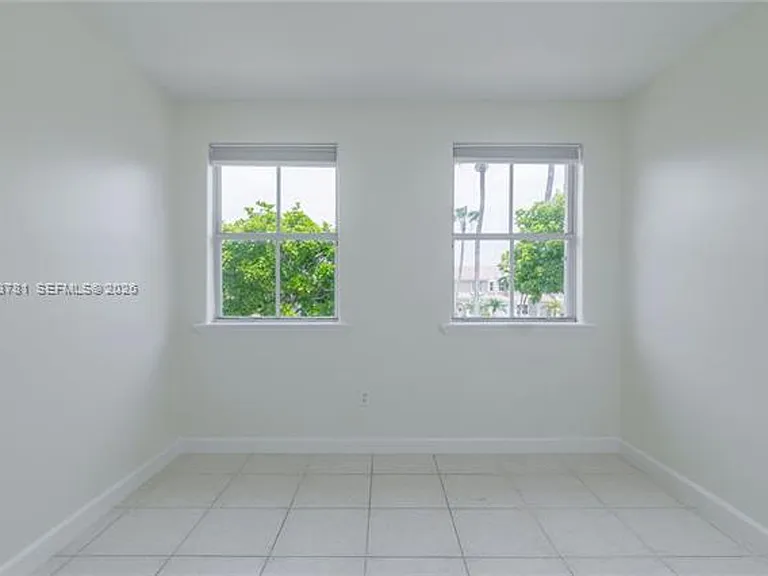 3126 NW 101st Ct #Townhouse 3126 — Photo 30