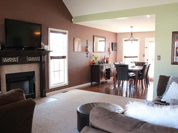 2nd image of 3473 Melrose Dr