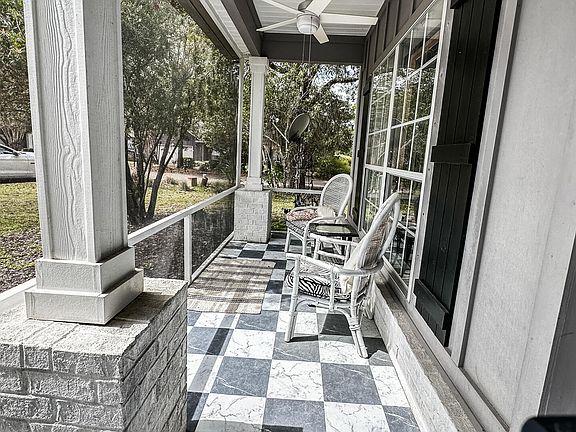 2nd image of 272 Mussett Bayou Rd