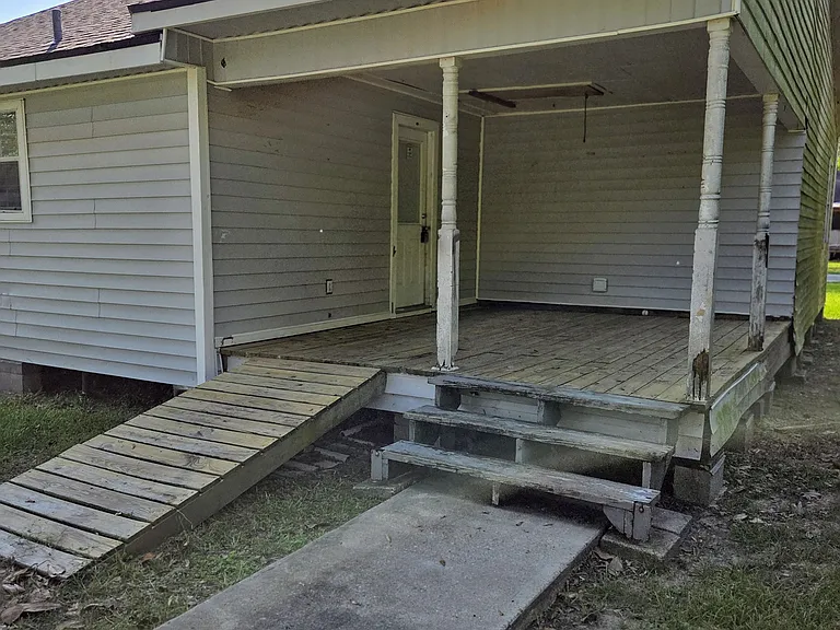 1911 Arkansas Ave — Photo 15