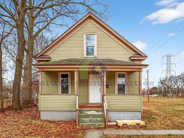 2013 Dyson St, Muskegon Heights, MI 49444