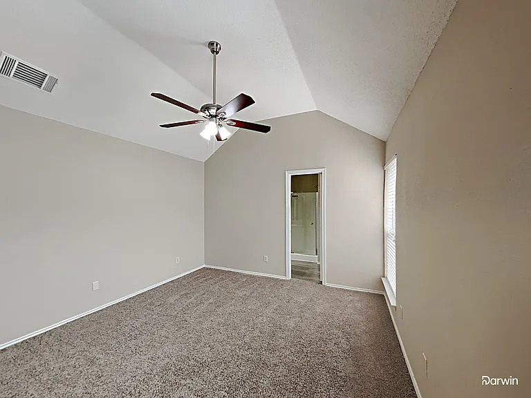 1714 Knob Hill Dr — Photo 13