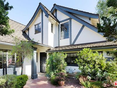 2966 Passmore Dr, Los Angeles, CA, 90068