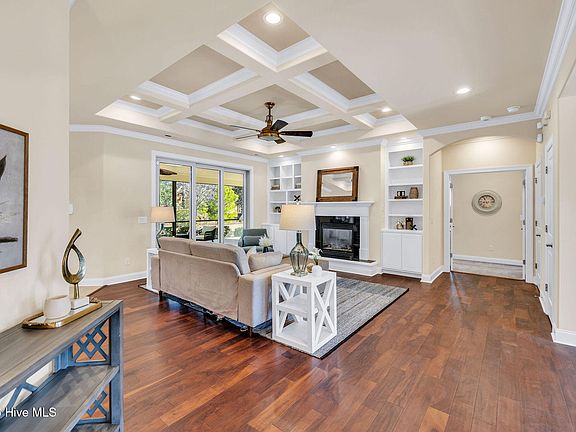 4th image of 1173 Leesburg Drive