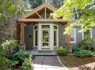 70 Main St, Dover, MA 02030