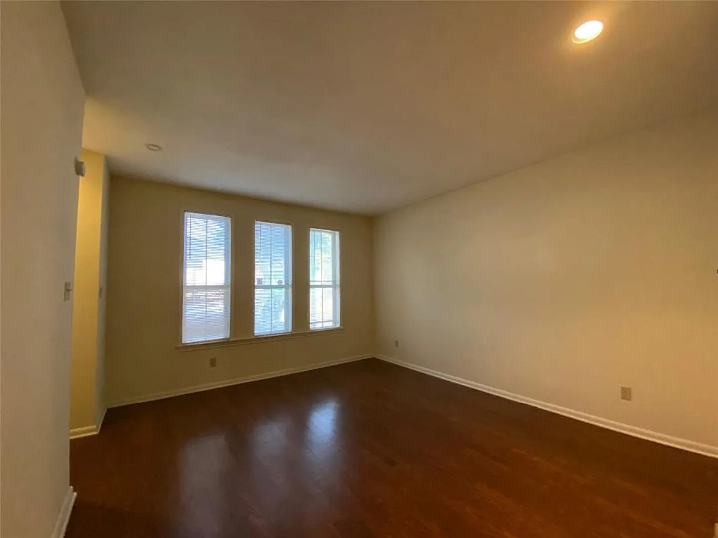 Available August: 2 bed/ 2 bath W Campus Condo — Photo 3