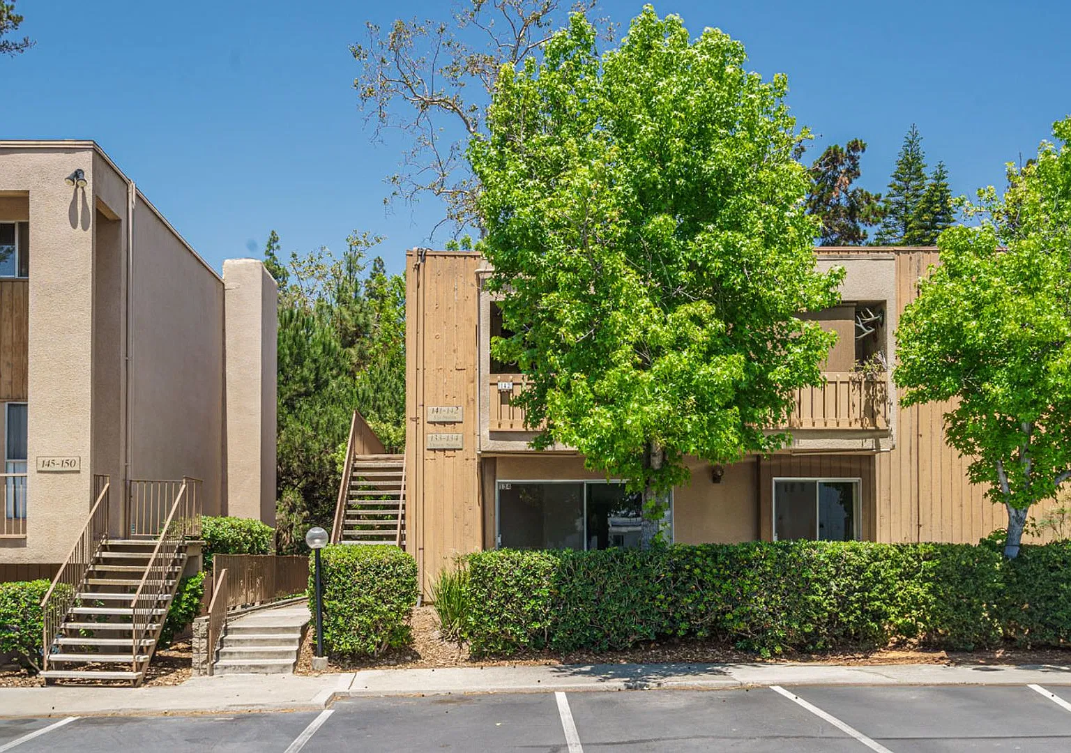 1Bed/1Bath Single Story Condo in La Mesa with several amenities — Photo 1