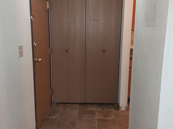 5th image of 3425 S 10th St #1