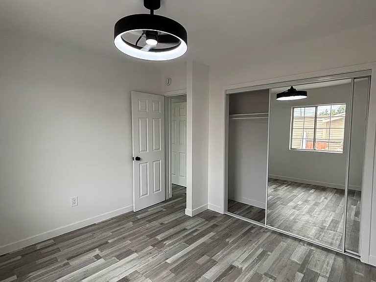 133 S 2nd St #1/2 — Photo 13
