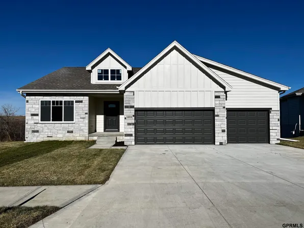 12806 Mormon St, Omaha, NE 68142