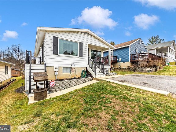 4th image of this home