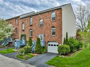 414 Carters Grove Dr, Gibsonia, PA 15044