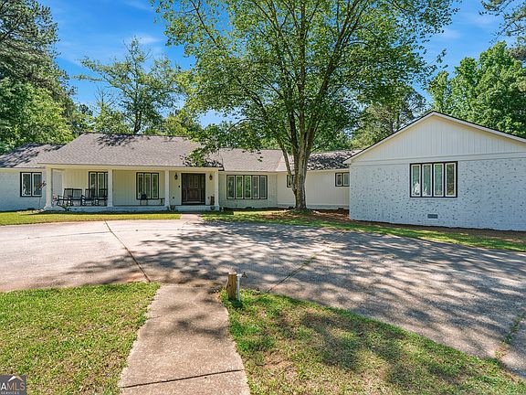4th image of 160 Vonron Dr