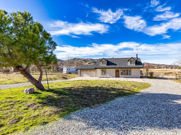 23001 Homestead Way, Tehachapi, CA 93561