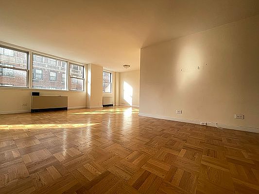 4th image of 245 E 19th St APT 15D