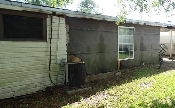 3rd image of 3749 Dixon St