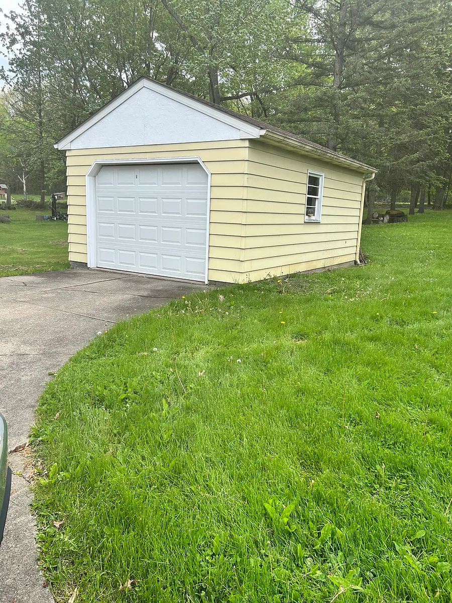Building Photo - 1409 Niles Cortland Rd #1409