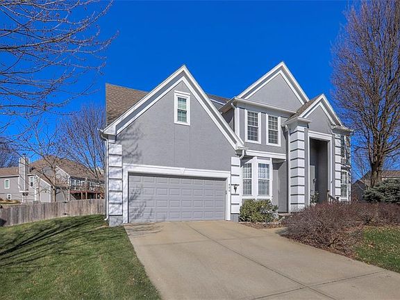 3rd image of 900 NE 93rd Ct