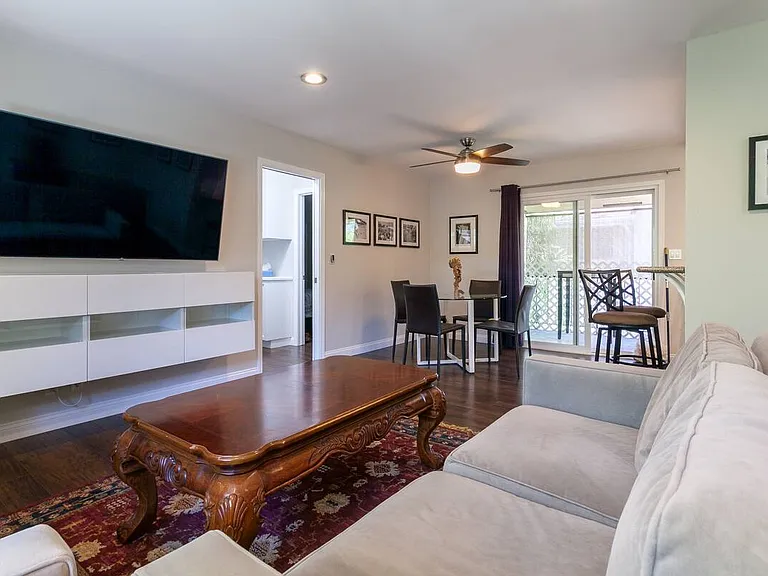 4800 Williamsburg Ln #233 — Photo 4