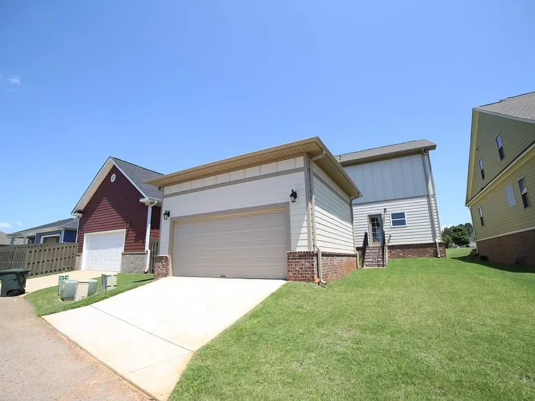 6410 Midtowne Ln NW — Photo 25