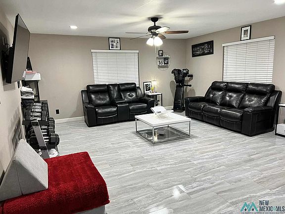 2nd image of 811 Dora Rd