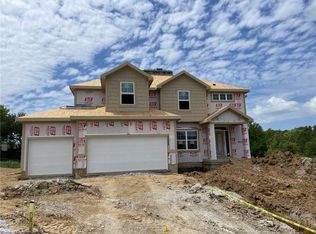 9528 N Lawn Ave, Kansas City, MO 64156