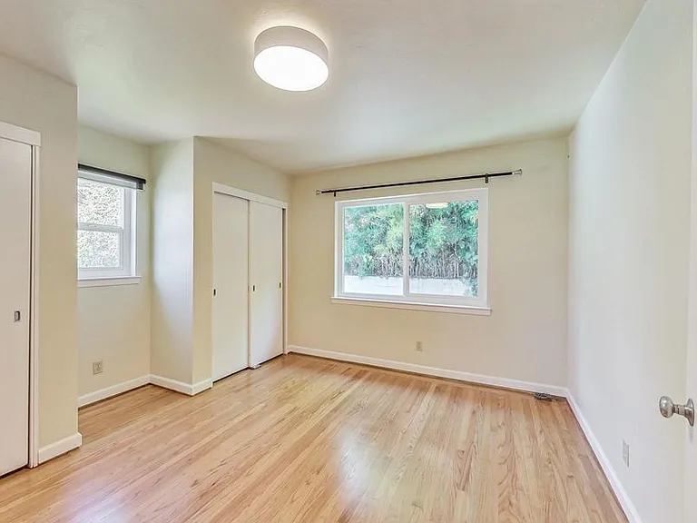 2208 Lakeshore Ave #311 — Photo 14