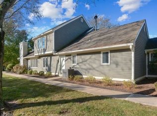 2 Village Dr, Basking Ridge, NJ 07920