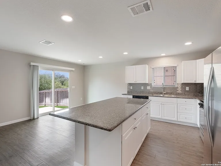 10102 Relic Oaks — Photo 5