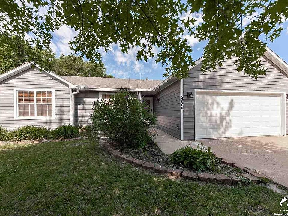 2809  Lankford Dr Lawrence, KS listing photo #1