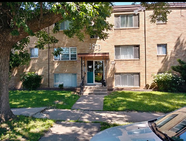 1st image of 1871 7th St E APT 1