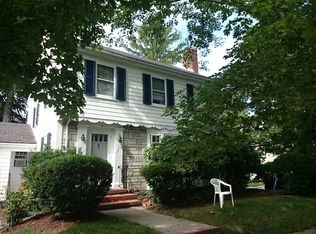6 Rendall Rd, West Roxbury, MA 02132