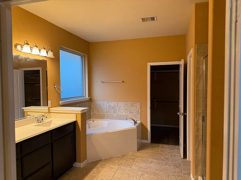 12643 Jamestown Crossing Ln — Photo 42