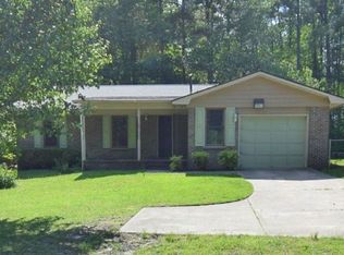 2348 Spindle Tree Dr, Fayetteville, NC 28304