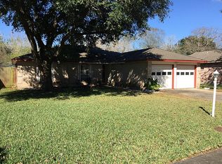 5330 Abercreek St, Friendswood, TX 77546