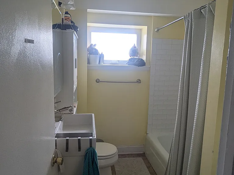 Bath was renovated 3 years ago