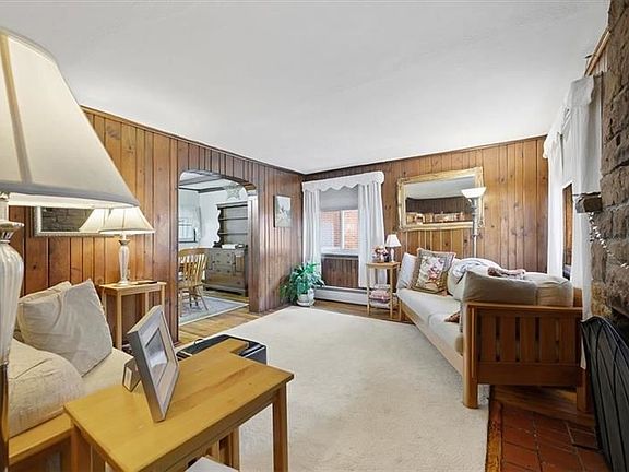 5th image of 118 Camberwell Dr