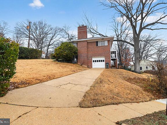 4th image of 707 26th Pl S