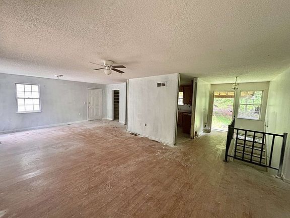 2nd image of 187 Refuge Valley Rd