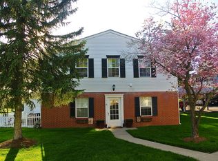 6 Sycamore Row, Springfield, IL 62702