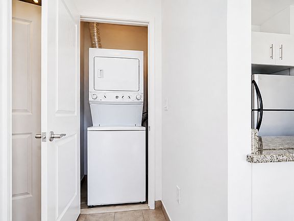 5th image of 110 4th Ave #7K